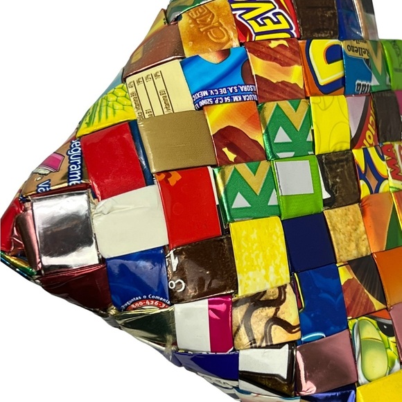 Foil gum candy wrapper colorful shoulder bag purse - Picture 7 of 8